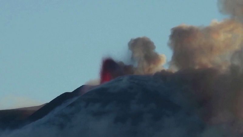 Na jihu Itálie vybuchly v jeden den sopky Etna a Stromboli